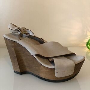 ☀️ Brand New Roberto Del Carlo Italian Sandal ☀️